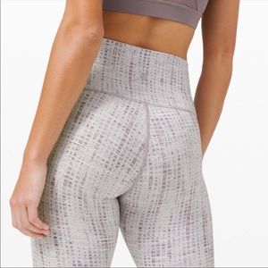 Lululemon wunder under HR tight 28”
